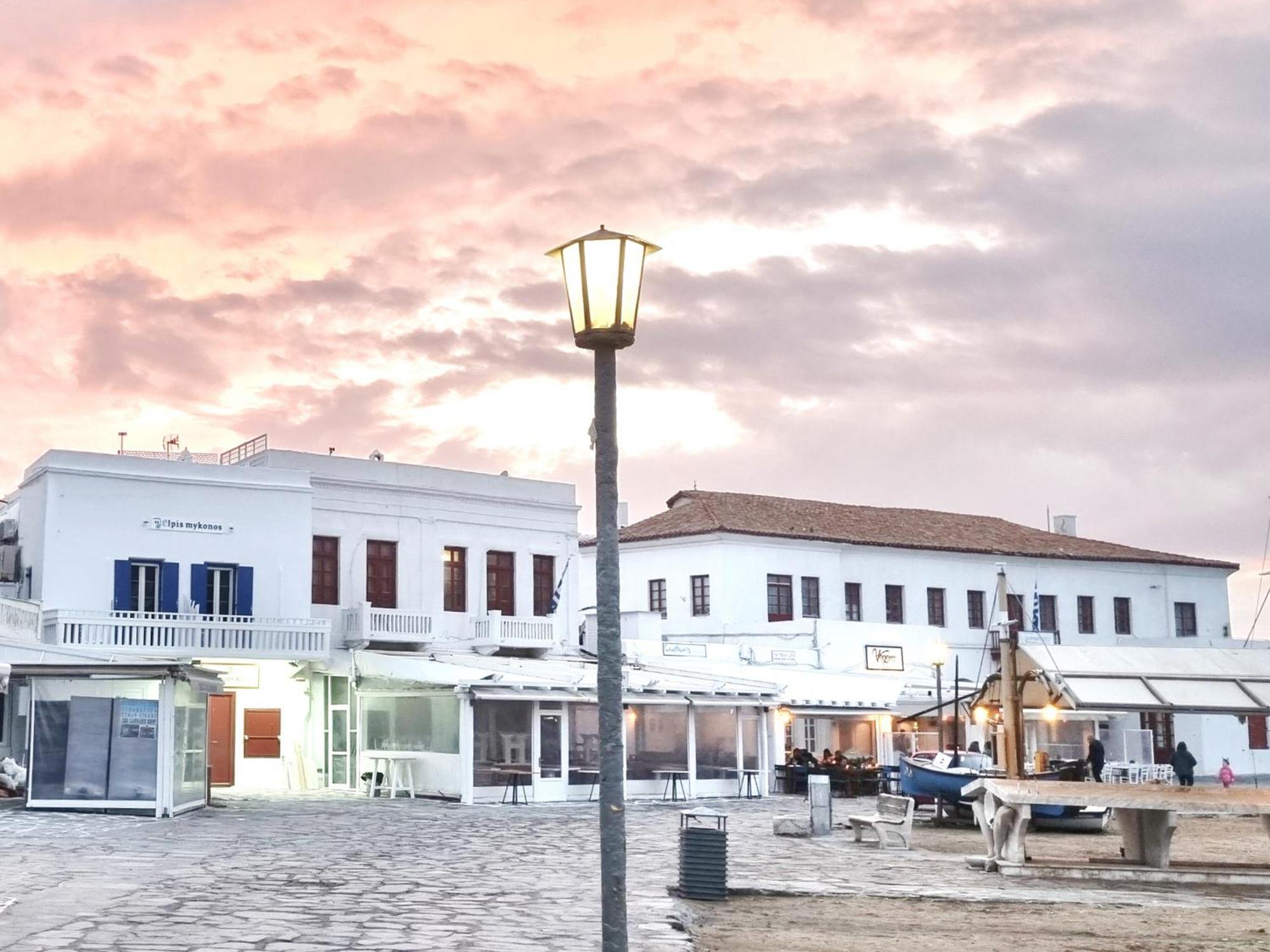 Elpis Mykonos *